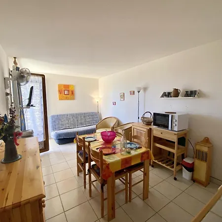 Apartment T2 Confortable A Saint-pierre-la-mer - 4 Pers, Proche Plage, Equipe, Balcon, Animations A Proximite - Fr-1-795-47